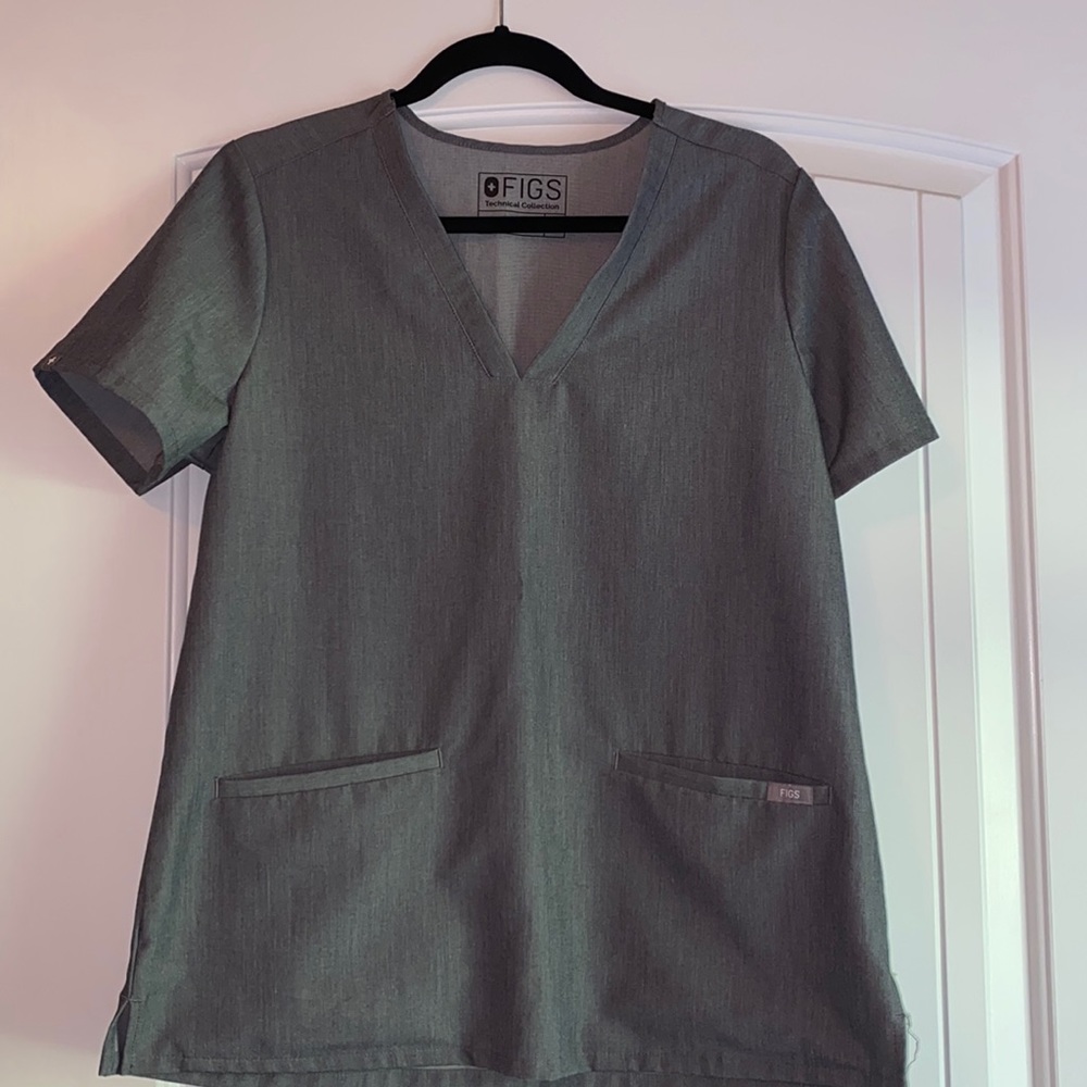 Figs Medium Gray Scrub Top